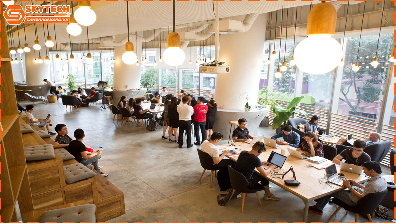 camera-ip-colorvu-hikvision-trong-nha-co-dinh-ds-2cd2327g1-l-2