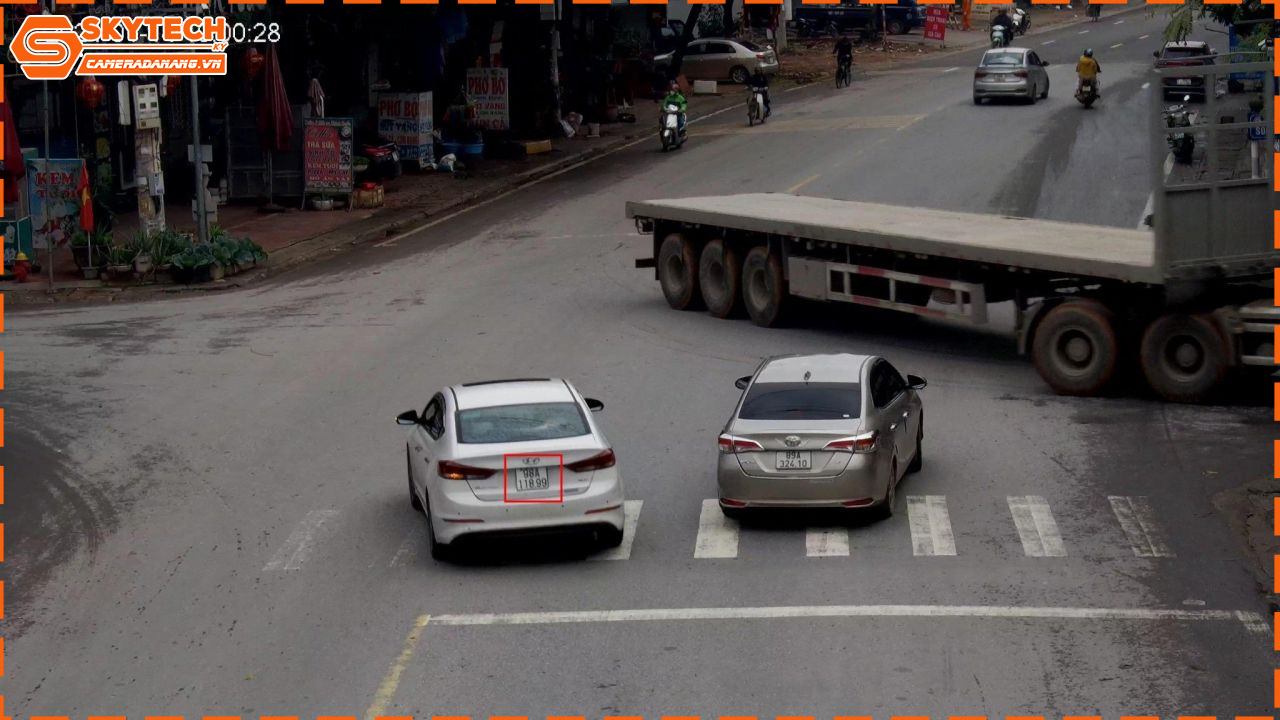 camera-ip-hikvision-nhan-dang-bien-so-ds-2cd7026g0-ep-ih-11-40mm-2