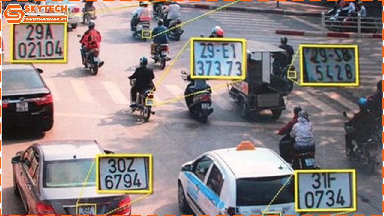 camera-ip-hikvision-nhan-dang-bien-so-ds-2cd7a26g0-p-izs-2-8-12mm-2