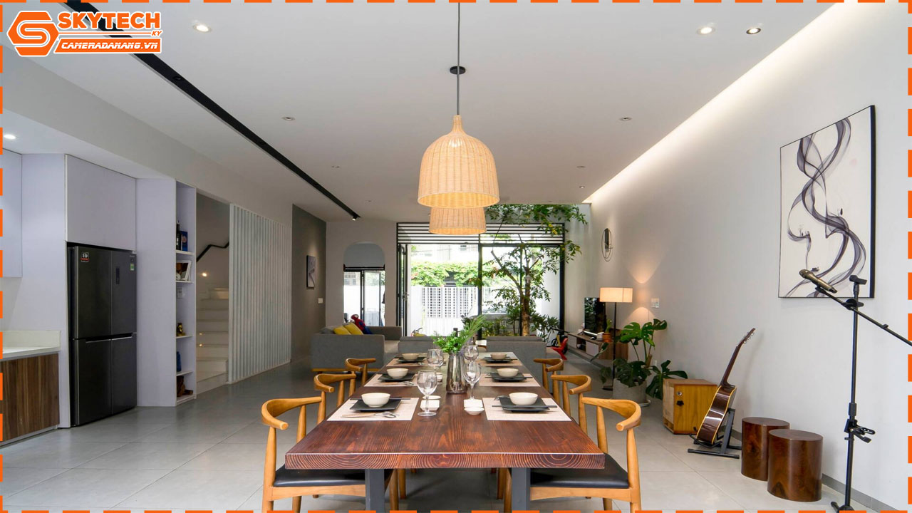 camera-ipc-consumer-hikvision-trong-nha-quay-quet-ds-2cv2q21fd-iw-2