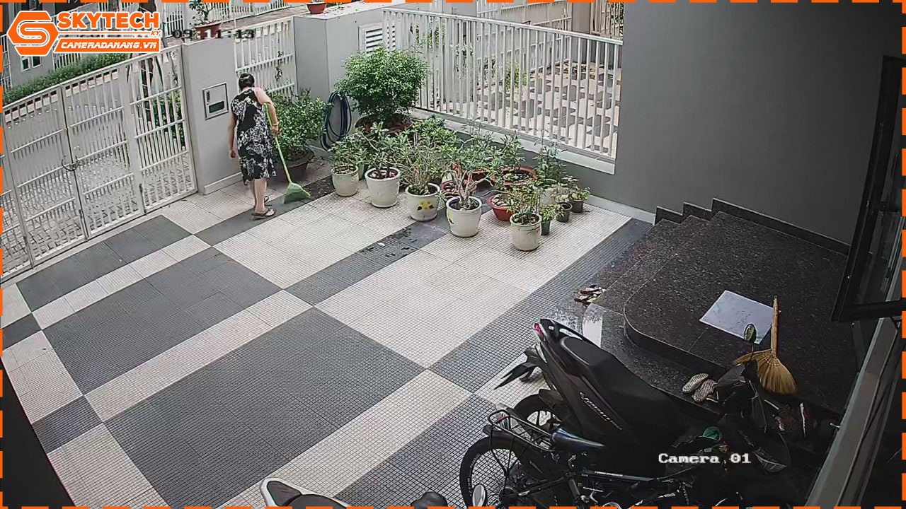 camera-ip-j-tech-ngoai-troi-uaip8208cs-3mp-human-detect-face-id-poe-smart-led-loa-2