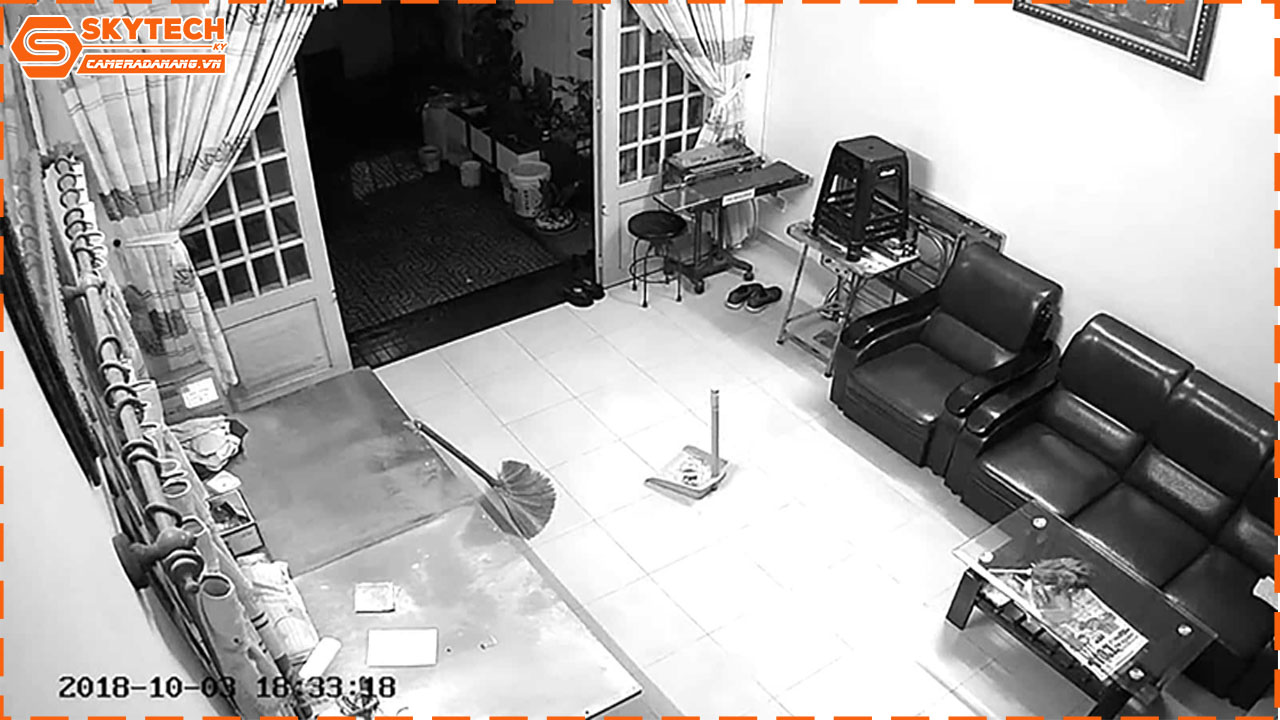 camera-ip-j-tech-uaip5282c-poe-3mp-human-detect-faceid-smart-led-2