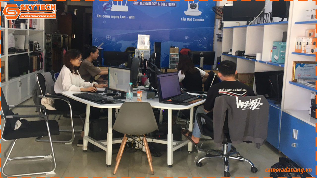 camera-j-tech-uhd5723ds-4mp-human-detect-face-id-loa