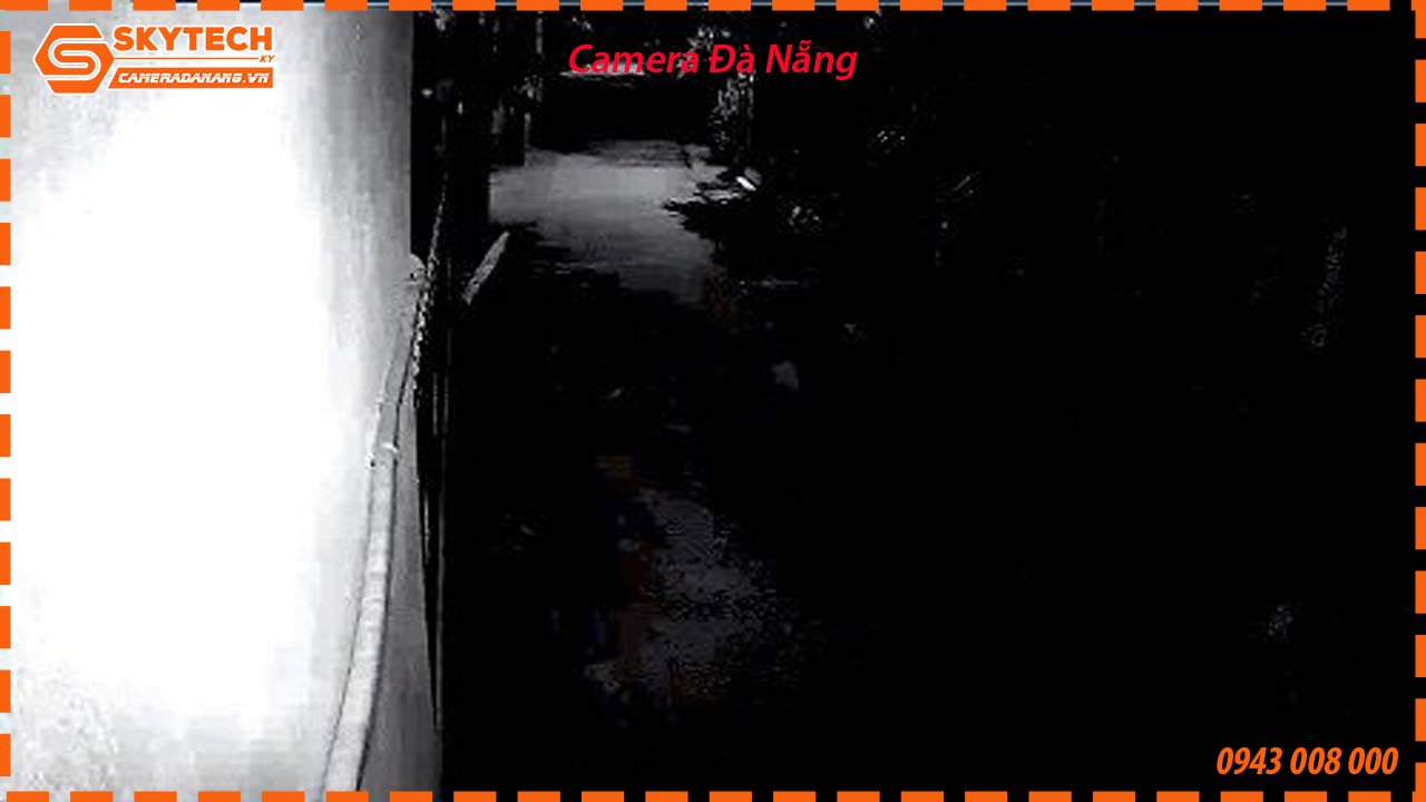 camera-bi-den-vao-buoi-toi-hoac-khi-bi-thieu-anh
