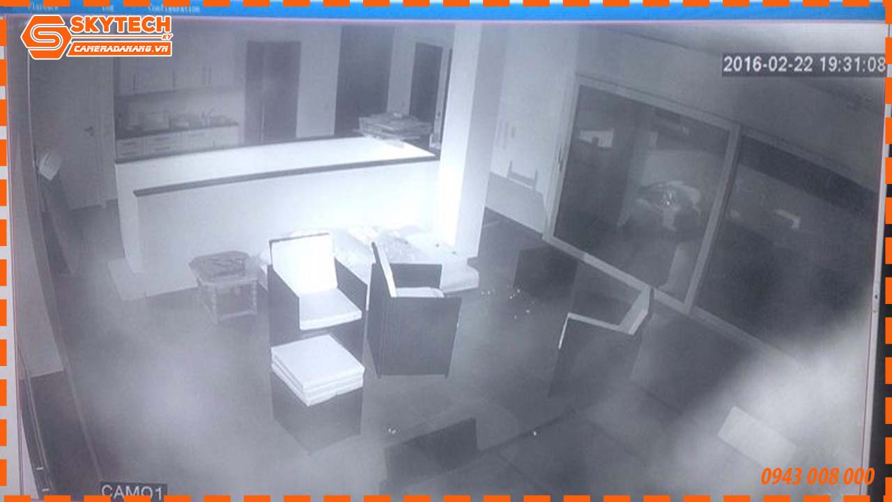 xu-ly-hien-tuong-nhieu-hinh-cua-camera-quan-sat