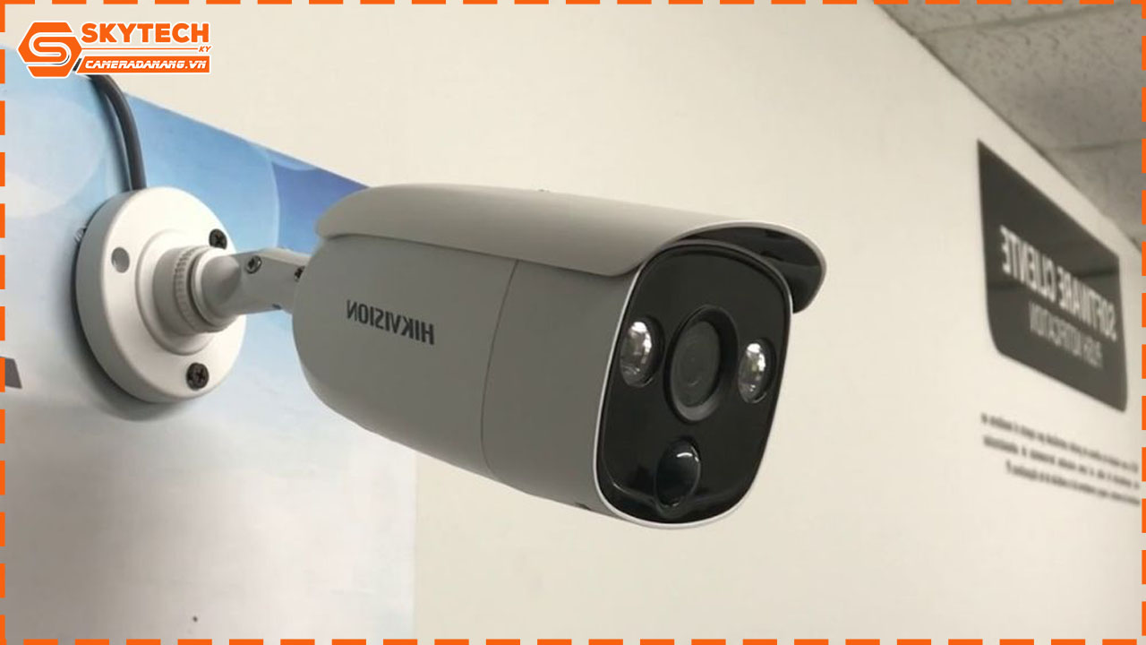 combo-tron-bo-9-camera-hikvision-5-0mp-thu-tieng_1