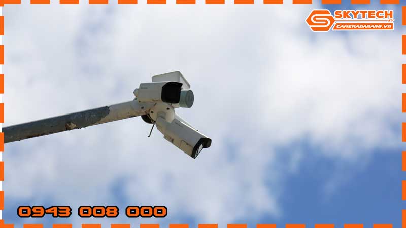 lap-dat-camera-duong-van-dai-nu-si_2