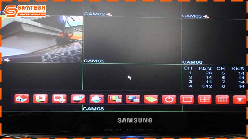 camera-dahua-bi-den-man-hinh-du-van-con-dien