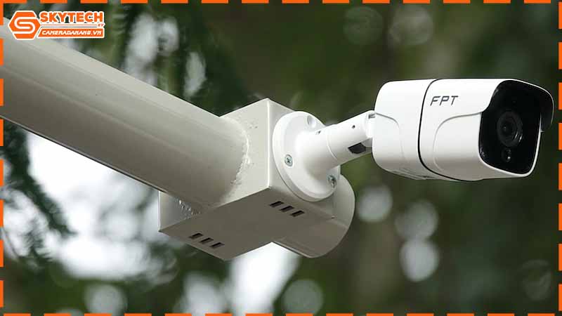 camera-fpt-bi-mo-hinh-vao-ban-dem