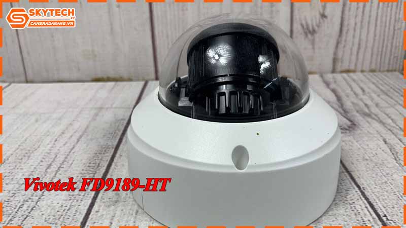 top-8-camera-quay-ro-net-tung-thao-tac-thi-nghiem