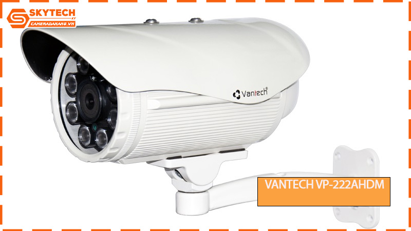 top-8-camera-chiu-bui-va-nuoc-tai-cong-truong-6