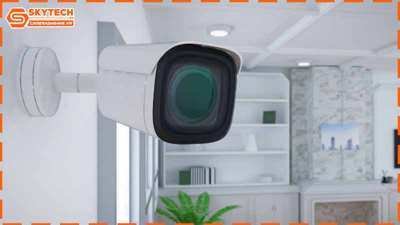 camera-hikvision-bi-mat-net-sau-vai-thang-su-dung.jpg-2