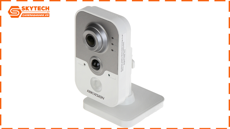 Camera Hikvision DS-2CD2420F-IW