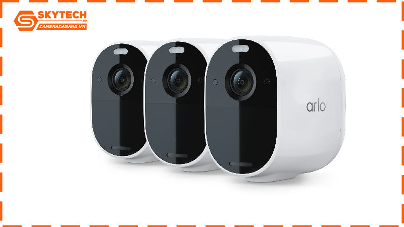Arlo Essential Spotlight